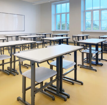 Reguleeritava kõrgusega koolilaud Narva, 3-6. kooliaste