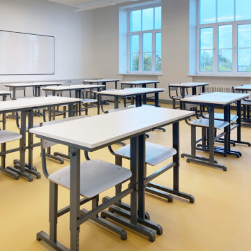 Reguleeritava kõrgusega koolilaud Narva, 3-6. kooliaste