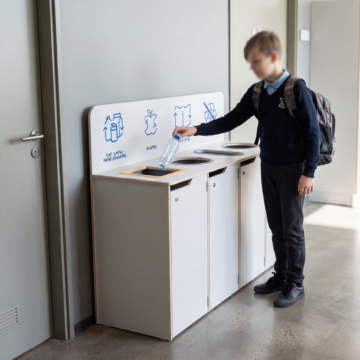 Jäätmete Sorteerimisjaam kooli, filmivineerist ja 4-mahutiga